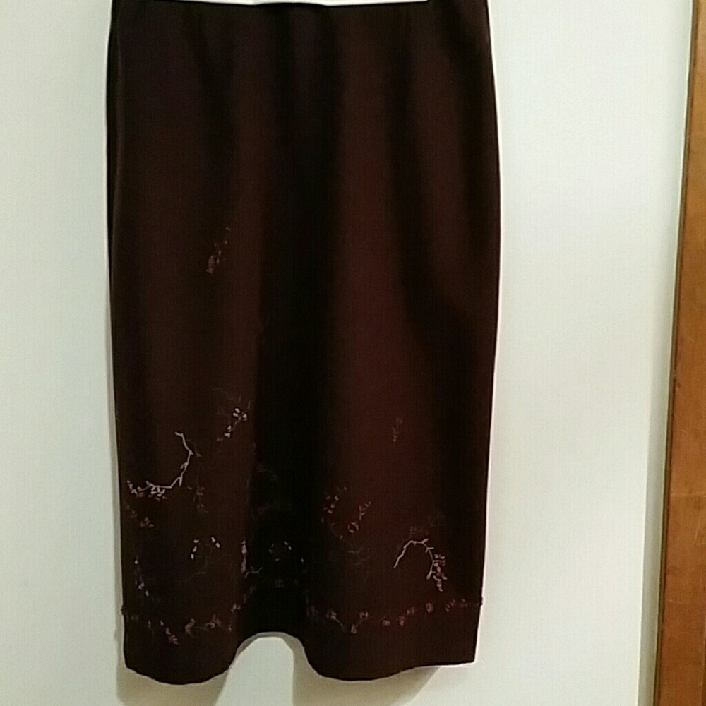 Banana Republic embroidered skirt